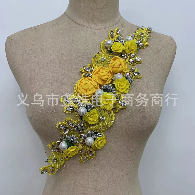 Декоративная аппликация в виде розы