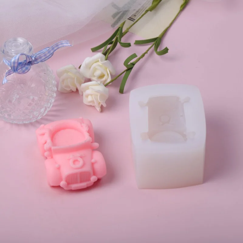 

Retro Car Aromatherapy Candle Silicone Mold Baking Mousse Chocolate Cake Decoration Tool DIY Handmade Soap Resin Ornaments Mold