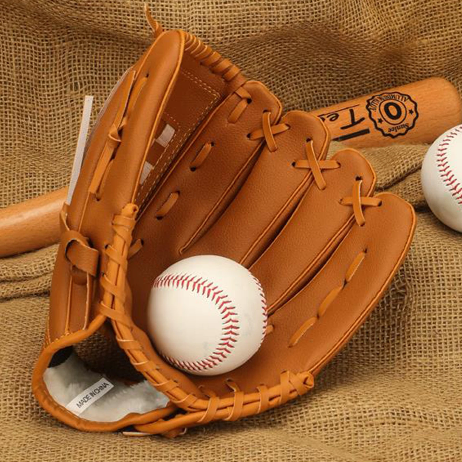 

Baseball Glove Durable PU Leather Left Hand Catcher's Mitt Adjustable Baseball Gloves For Kids Adults Youth & Children