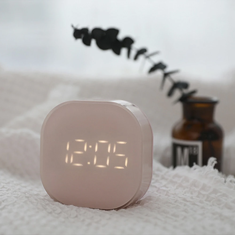 

Electronic Square Silent Bedside Alarm Clock Intelligent Temperature Sensing Magnetic Attraction Desk Clock Home Decor