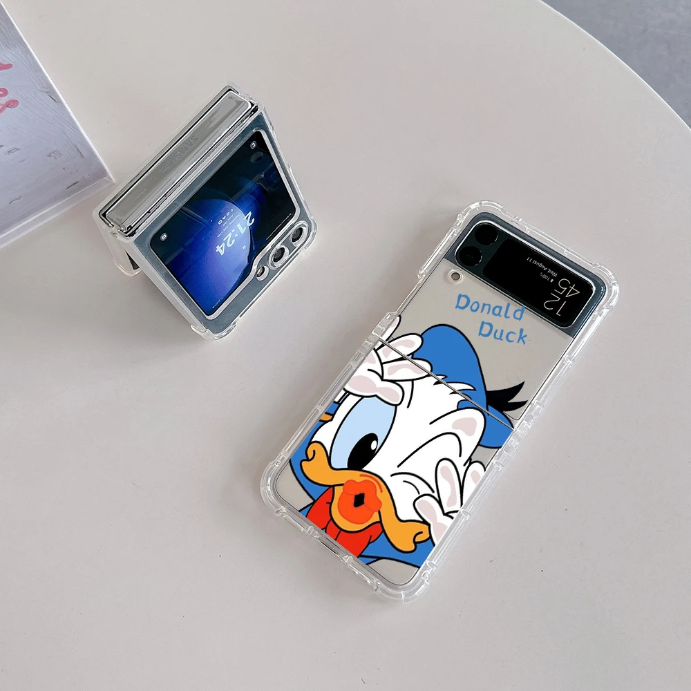 Чехол-книжка с рисунком из мультфильма Дональд Дак и Дейзи