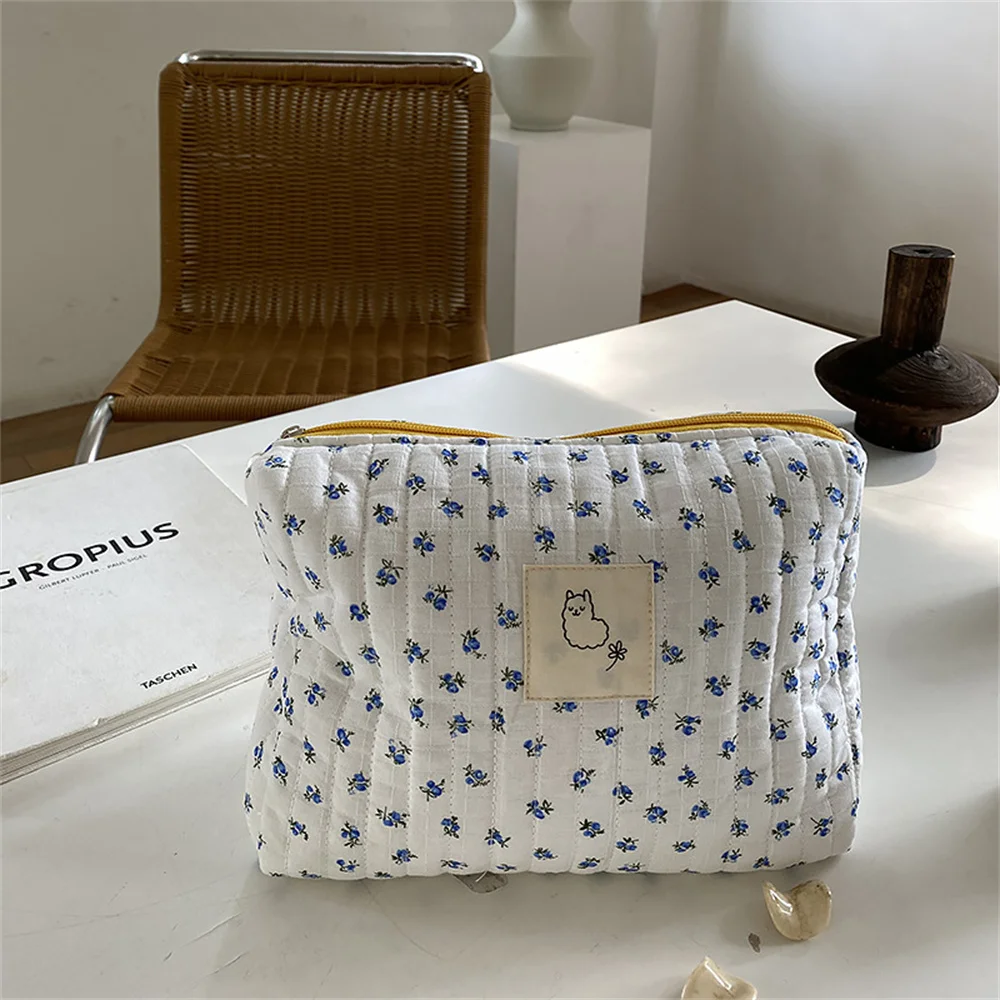 

Cotton Makeup Bag For Women Portable Floral Cosmetic Storage Bag Korean Cosmetic Tool Storage Bag Skin Care Product Storage Bag