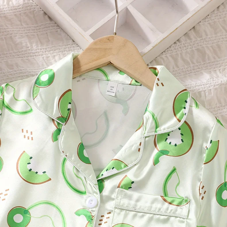 Новинка лета 2024 Детский кардиган с цветным блочным принтом отложным воротником и