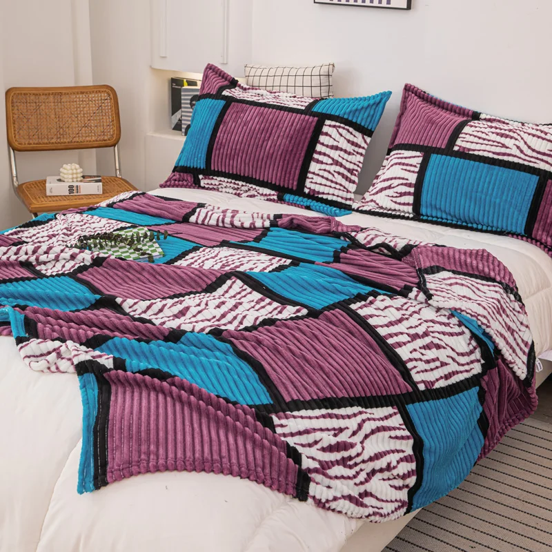 Клетчатое Одеяло Волшебный Бархат В Фиолетовую И Синюю Полоску Портативное