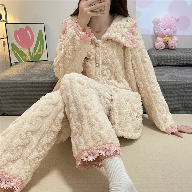 2022 New Ladies' Winter coral velvet lovely warm Ladies' Nightgown with velvet cardigan flannel house suit Ladies