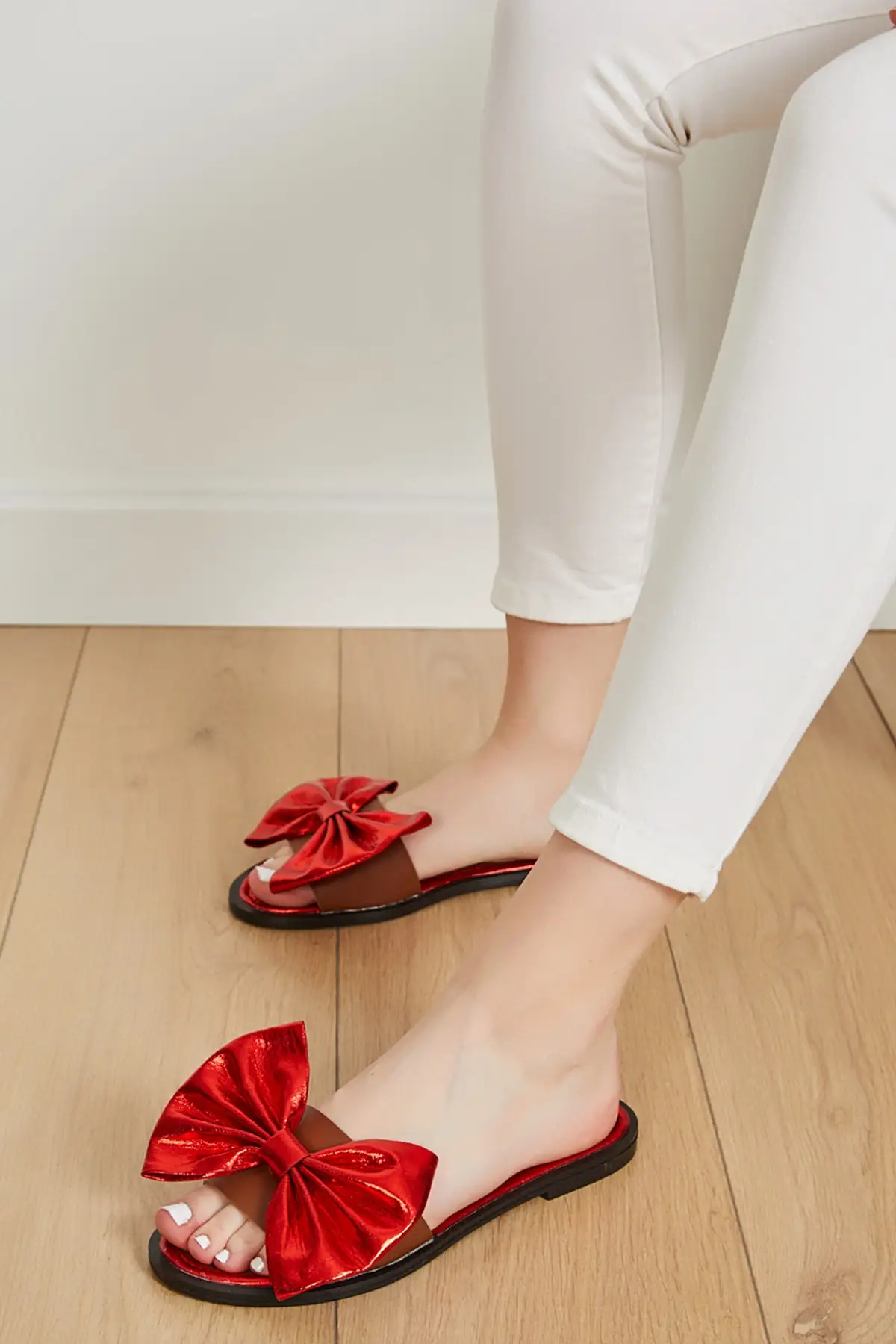 

Red Women 'S Outdoor Casual Slippers