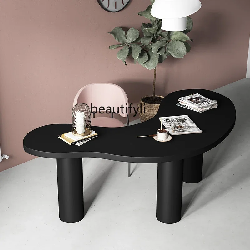 Скандинавский стол из цельного дерева