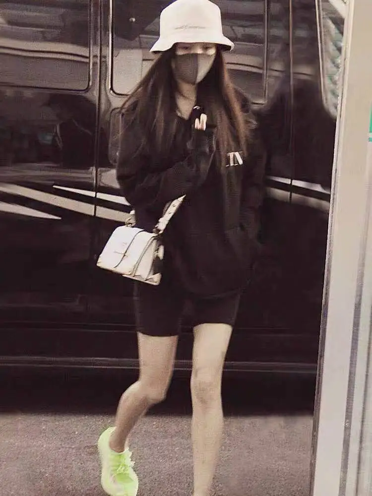 TB five points sharkskin riding pants women's summer thin sports pants high waist yoga elastic quick-drying shorts ninth pants