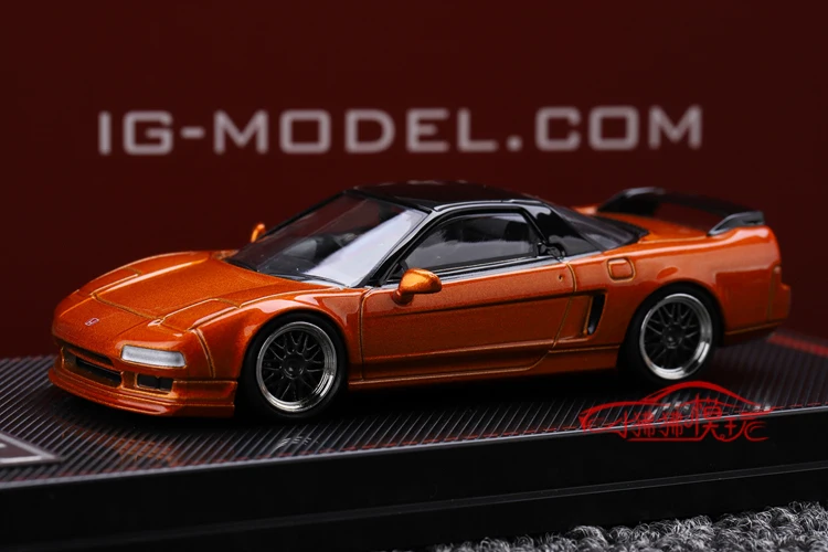 Коллекционная модель Honda NSX NA1 Cute Panda 1:64