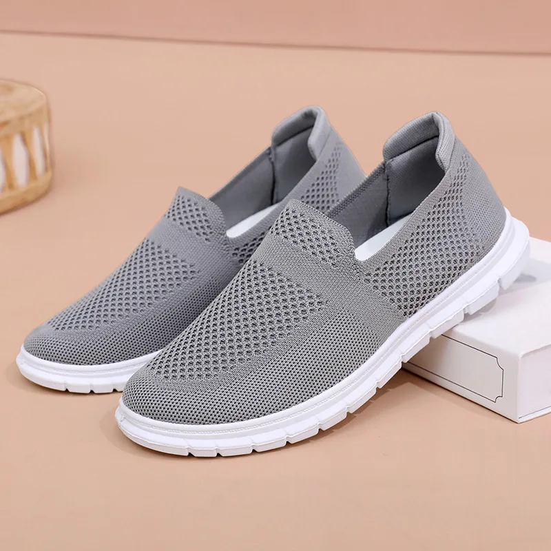 

Summer 2023 Men's Slip-On Canvas Casual Pumps Soft Bottom Breathable Mesh Shoes Solid Color Lazybones Shoes canvas shoes
