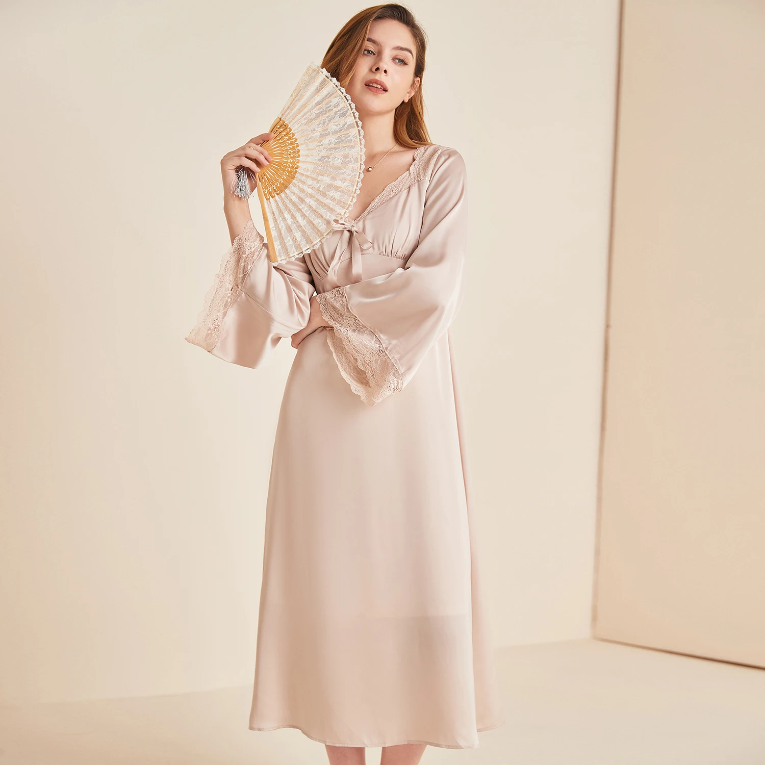 Vintage Palace Style Silky Nightdress Lace Nightgown for Women Sexy Satin Pajamas Dress Loungewear Nightwear