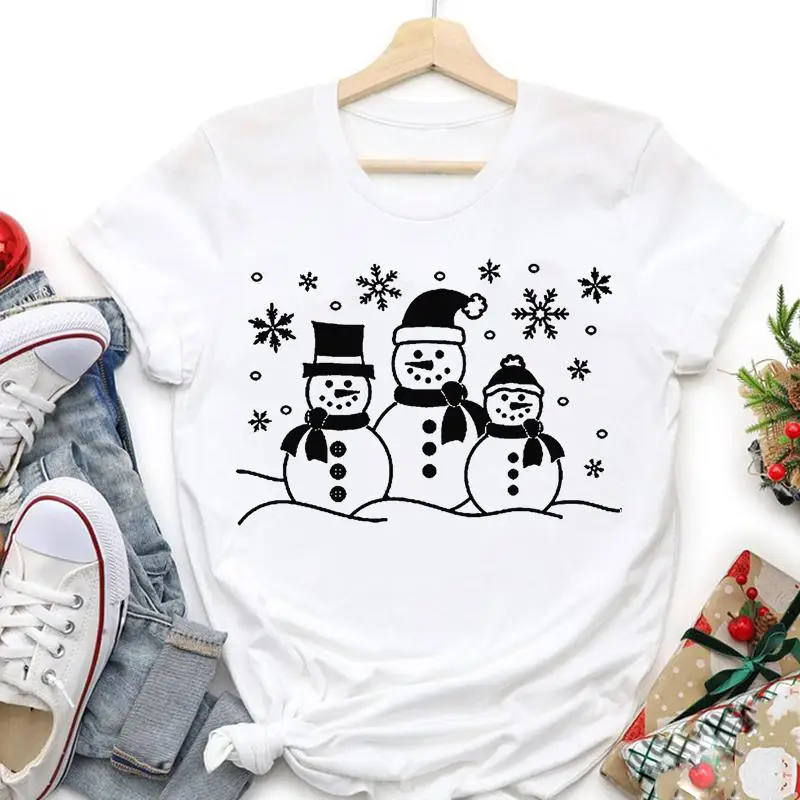 

Women snowman love sweet lovely 2022 Trend Merry Christmas Graphic T-shirts Holiday Tshirt New Year Cartoon Top Travel Tees