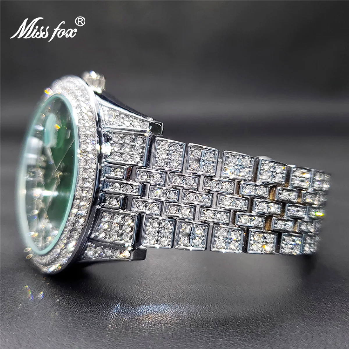New Brand Famous Women Quartz Watches With Blingbling Bezel Green Dial Moissanite Watch Luxury Designer Trend Wristwatches New