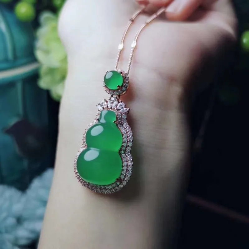 Ожерелье браслет и серьги из натурального серебра 925 пробы с имперским изумрудом