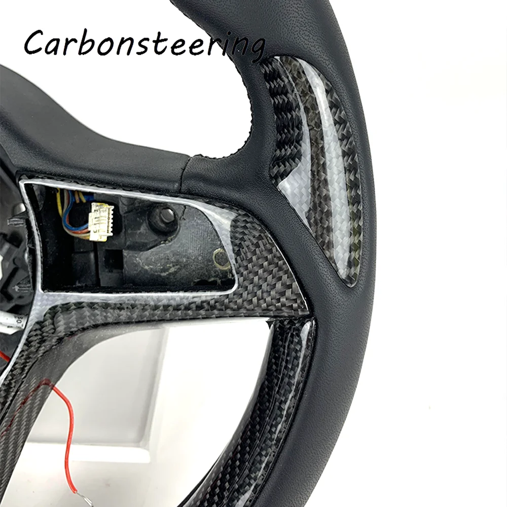 e akcesoria samochodowe do Alfa Romeo 2014-2017 Giulia Stelvio Dostosowana kierownica z włókna węglowego Możliwość dostosowania wyświetlacza