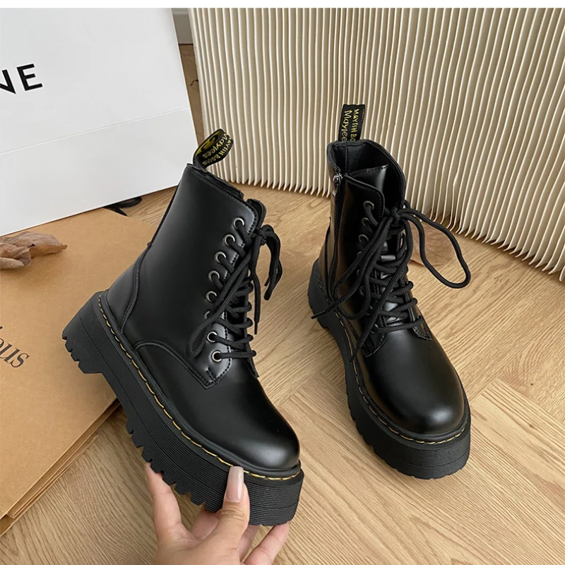 

Minimalist Lace-up Combat Women Boots 5Cm Chunky Heel Platform Women Boots British Style Thick Sole Increase Height Casual Boots
