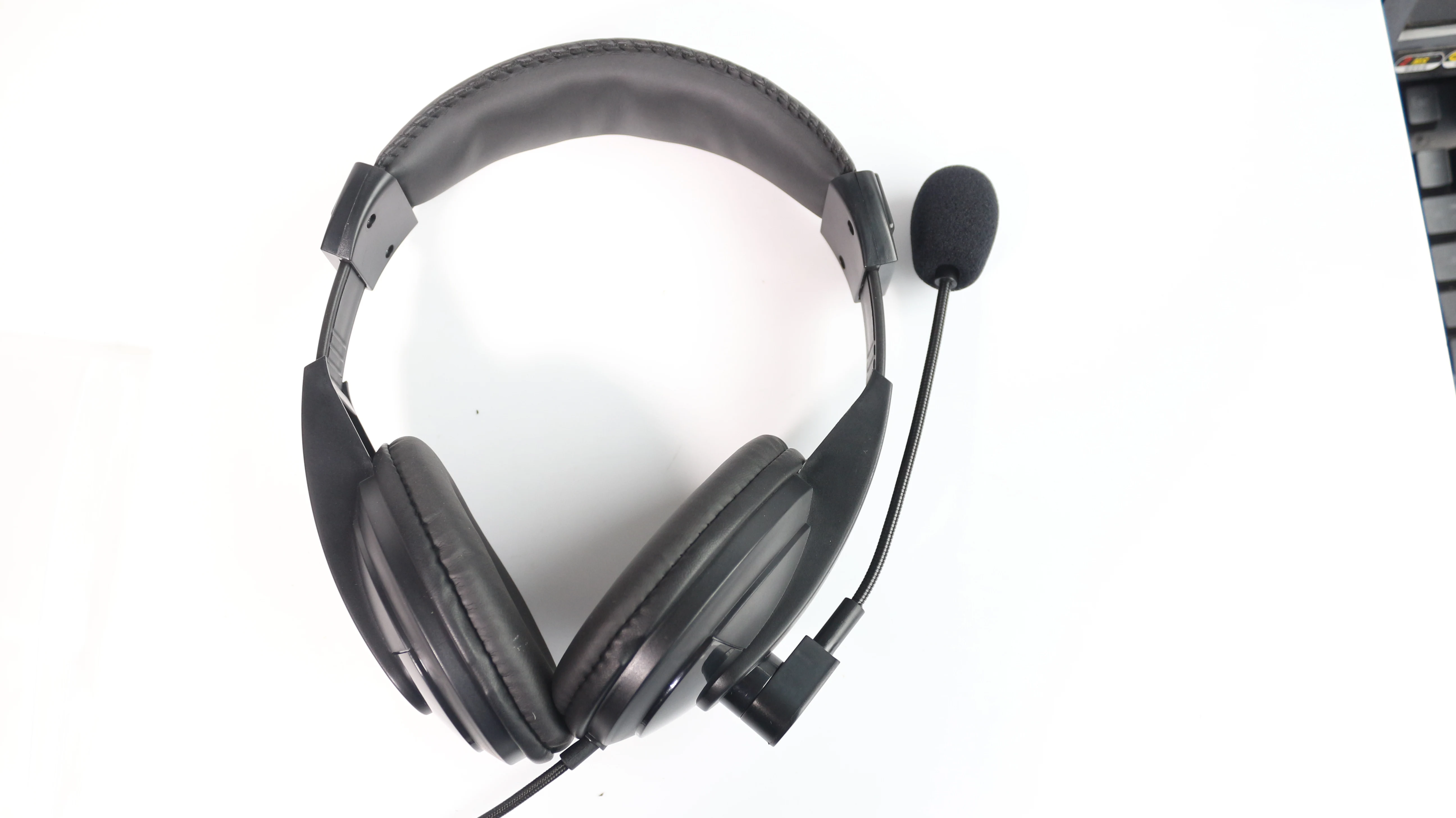 Walkie Talkie Headset For Baofeng Kenwood Hands-free Headset UV-5R 888S UV-82 UV-S9 Headphone Mic PTT UV-10R Noise Free Headset