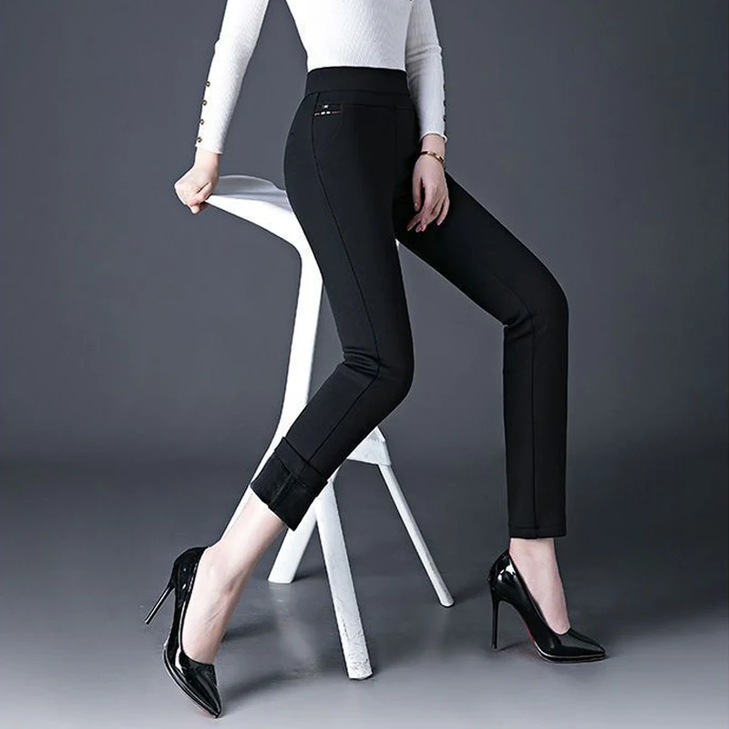 Рисунок 6 - Женская одежда Осень-Зима корейские