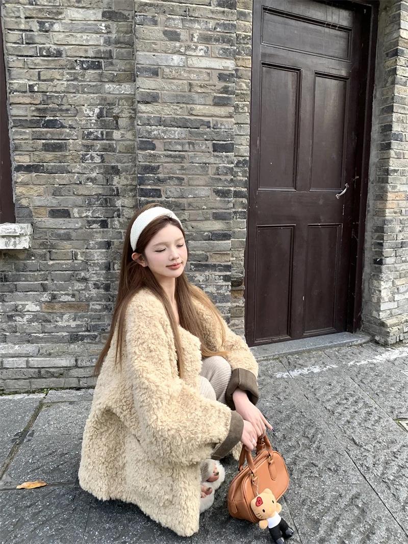 Усовершенствованная корейская серия меховая верхняя одежда на пуговицах