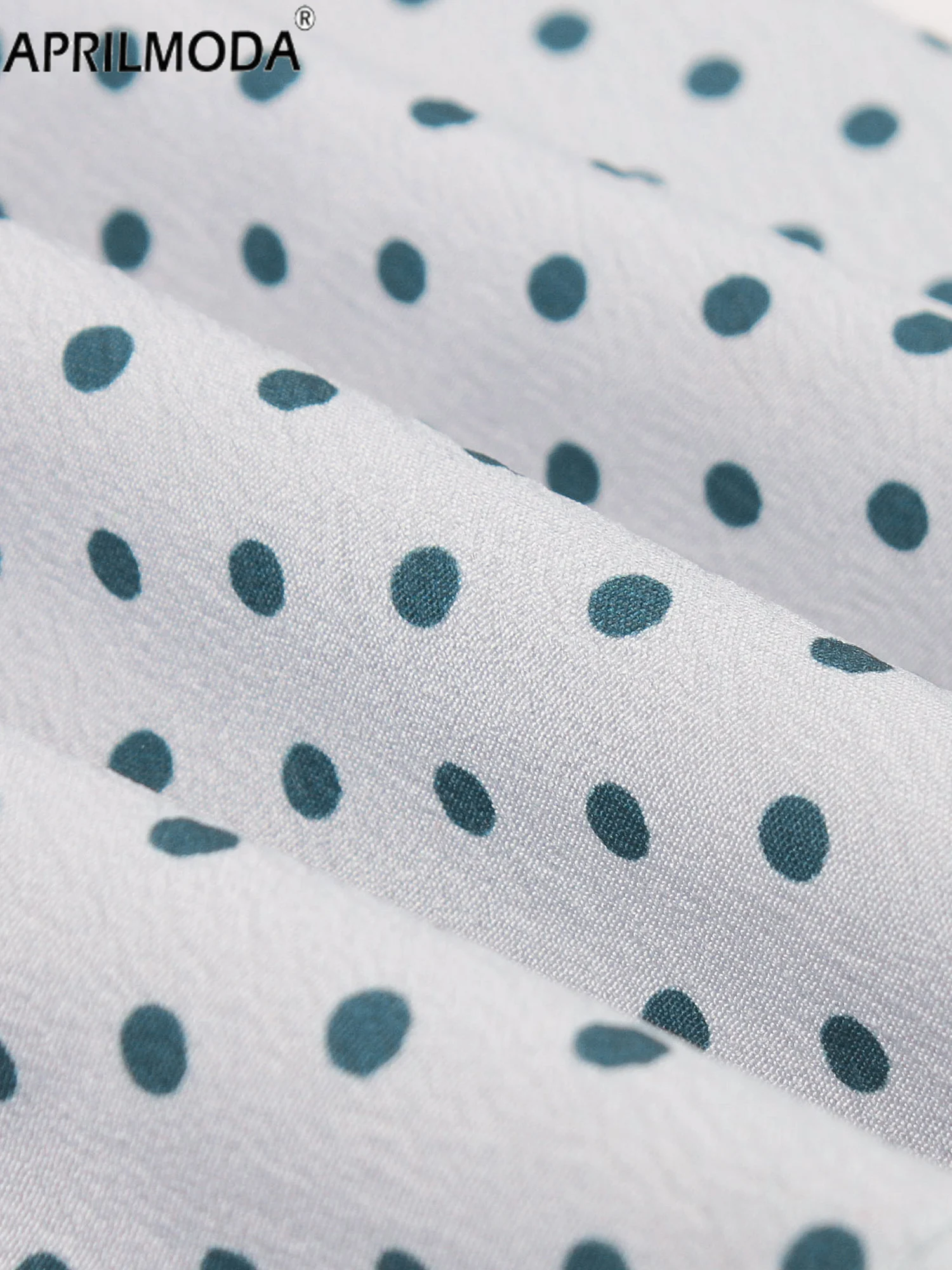 Элегантное летнее платье в горошек стиле павлин 1960-х годов с квадратным вырезом и