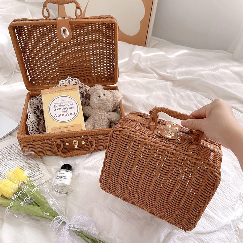 

Rattan Portable Storage Box French Storage Boxes Handle Picnic Basket Rectangle Retro Handwoven Storage Basket Luggage Basket