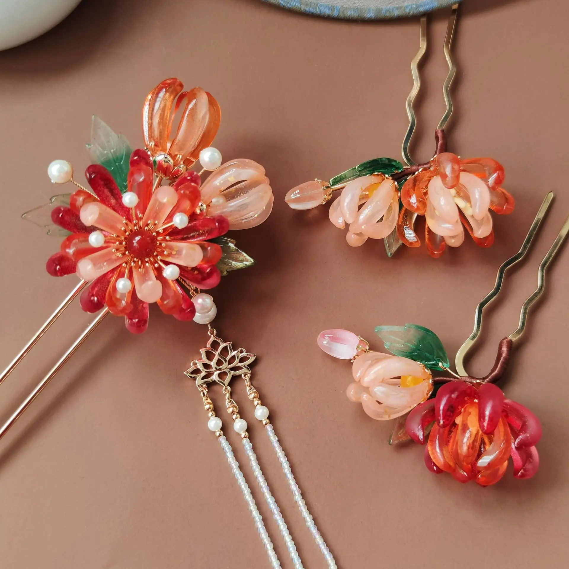 

Red Lycoris Equinox Flower U Shaped Hair Stick Girls Hairpins Hair Bun Maker Headwear Classical Hanfu Step Shake Hair Ornaments