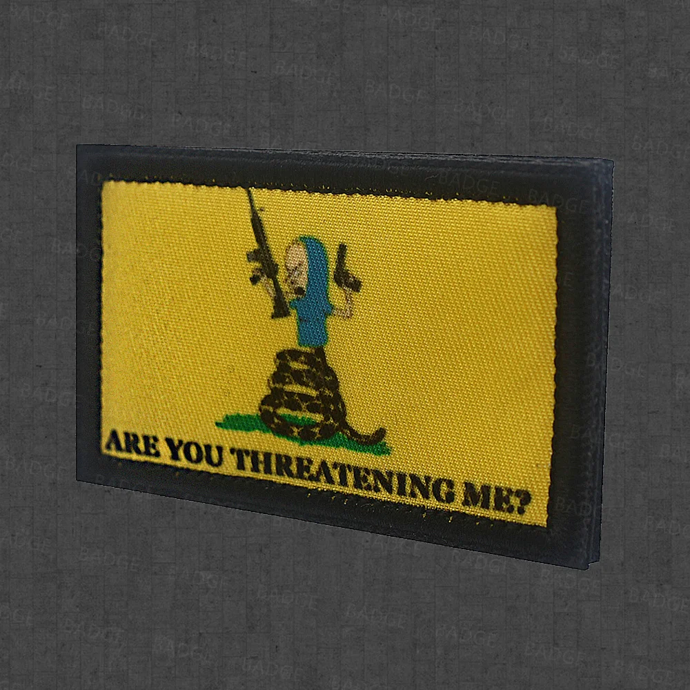 Забавная нашивка Человек-змеиный пистолет с петлей на крючке аппликация значок