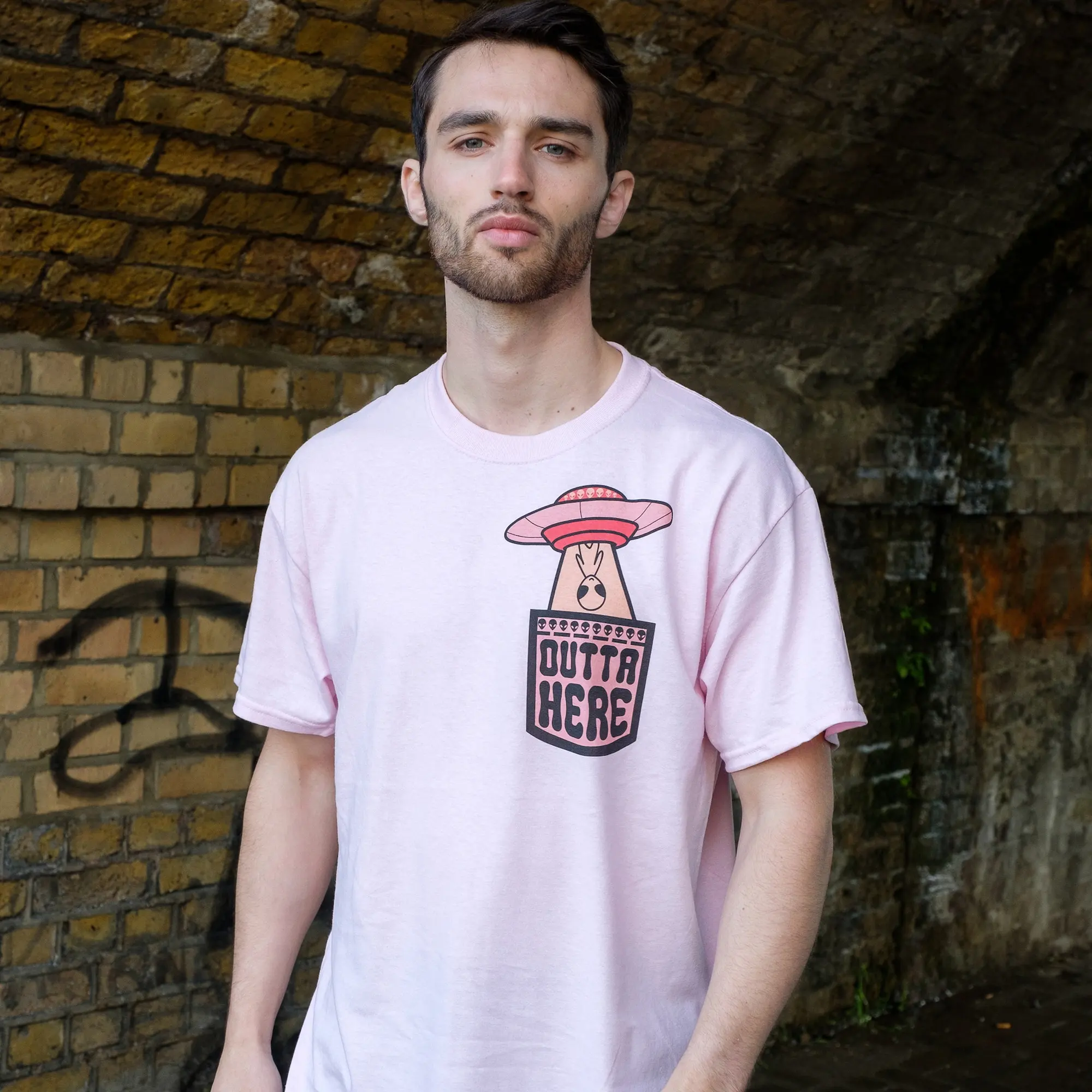 Мужская футболка с карманами и принтом со слоганом