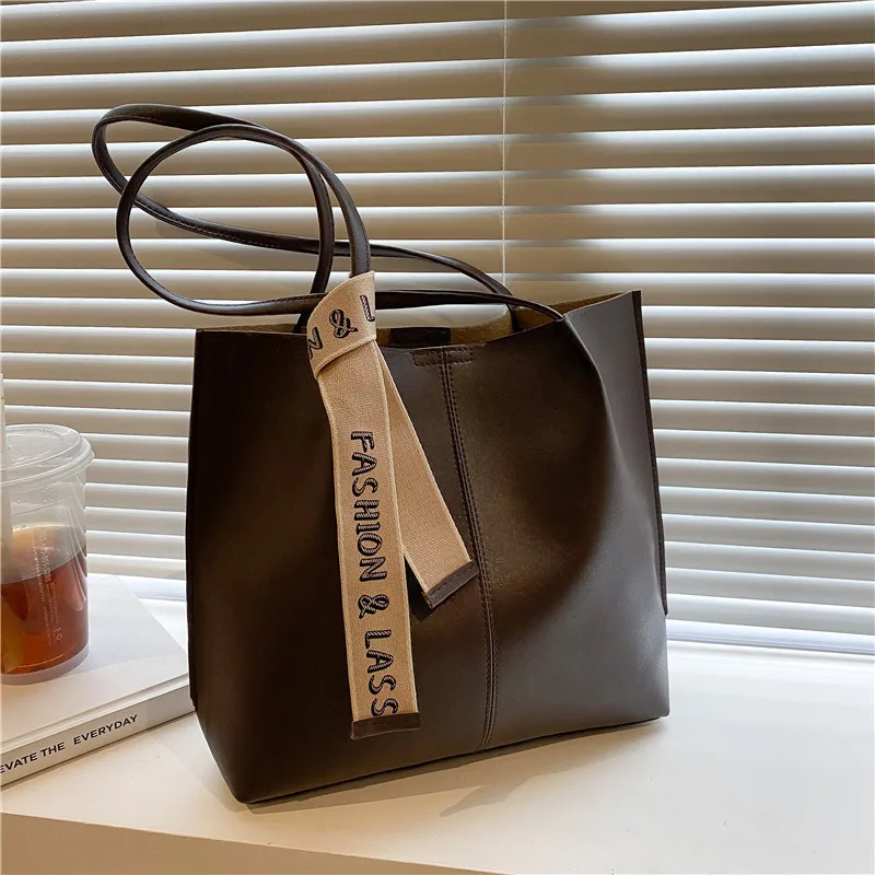 

2022 New Solid Color Leather Large Capacity Tote Bag Shoulder Bag Handbags for Women Shopping Bag Satchels Free Shipping Bolsos