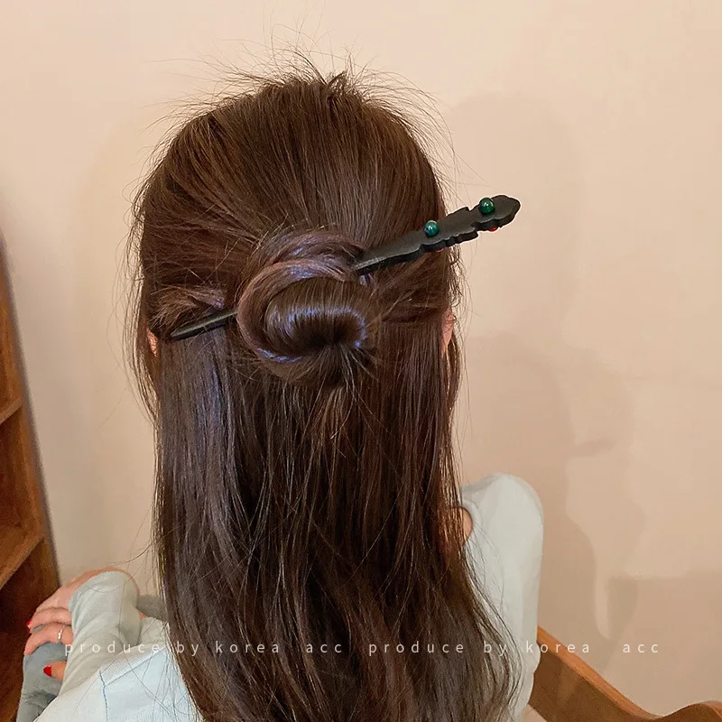 

Chinese Style Wooden Round Bead Hairpin, Coiled Hair, Ancient Simple And Fashionable, Daily Horsetail, Han Fu