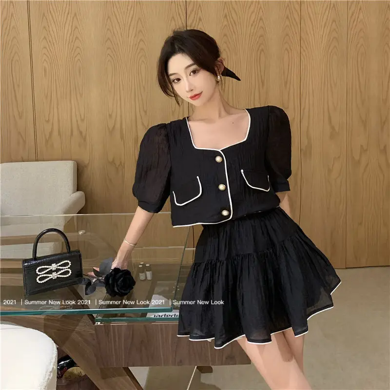 

Женский хлопковый костюм с юбкой, элегантный комплект из двух предметов, короткий топ контрастных цветов с квадратным вырезом и пышными рукавами, черный, белый, на лето