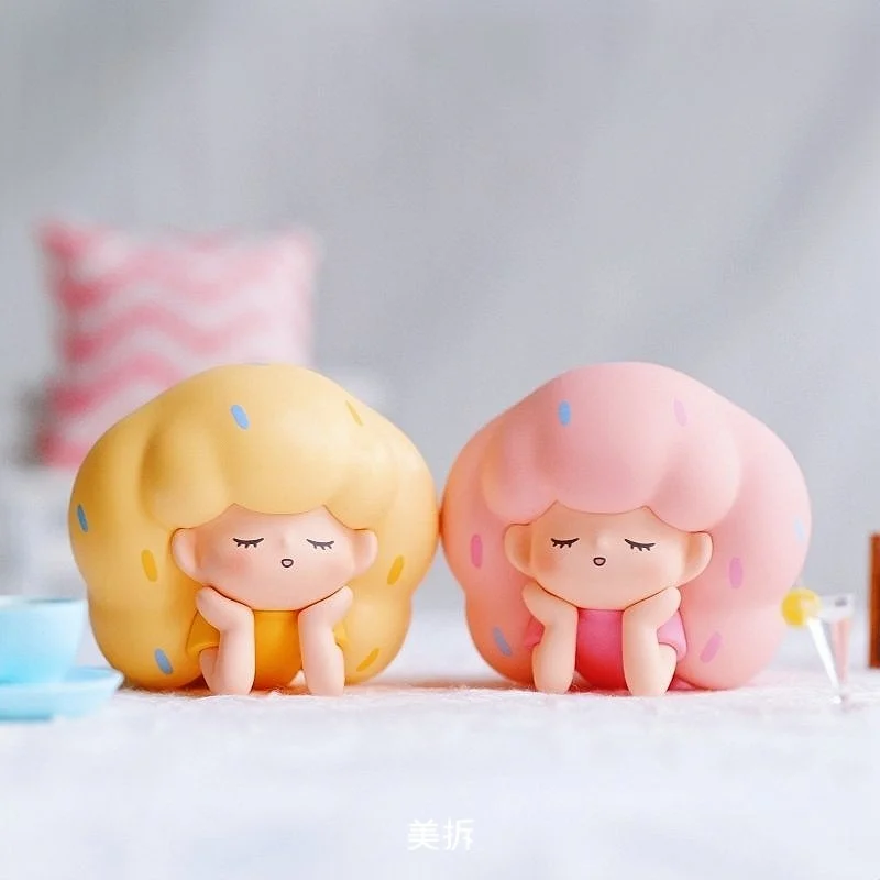 Фото Фигурка Artist Flufft Lili Miss Daydream Happy Alone из серии Artist Series, смоляная, в слепой коробке, для декора комнаты и рабочего стола, милый подарок на день рождения №3