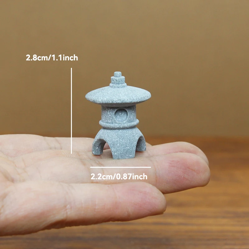 Миниатюрная каменная башня из песчаника
