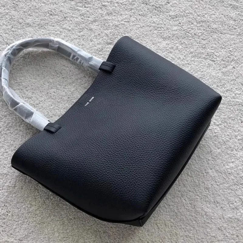 Маленькая Кожаная Сумка Ins Paris 2024 На Плечо Из Натуральной Яловой Кожи С Текстурой