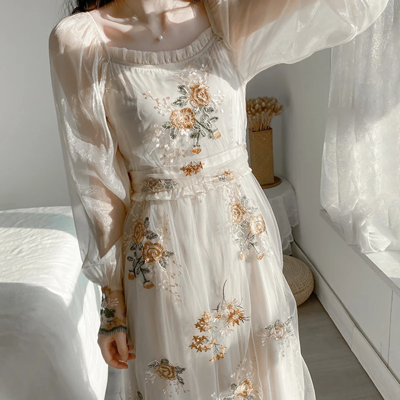 2022 элегантное платье с вышивкой для женщин цветочным рисунком и рукавом фонарик