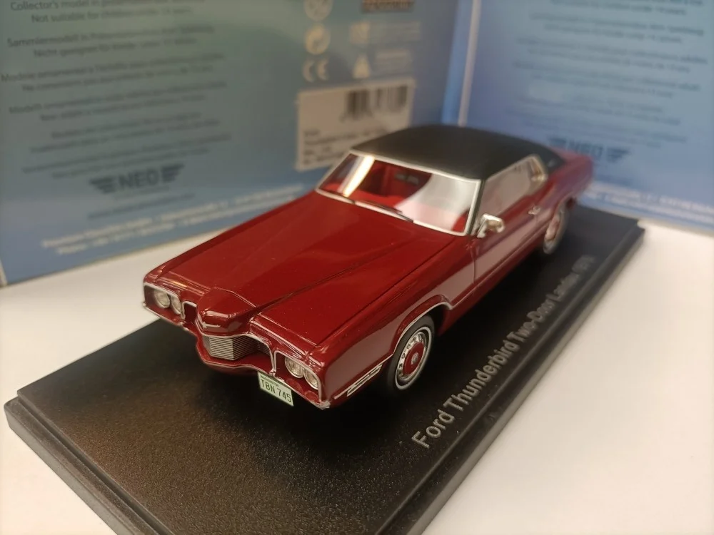 

Модель автомобиля 1/43, модель Neo Ford Thunderbird Coupe Thunderbird Landau 1970, Высококачественная коллекция, подарок с орнаментом