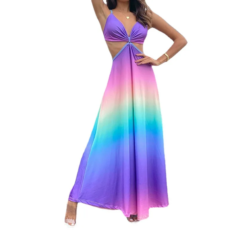 

Женское длинное платье с V-образным вырезом и постепенной сменой длины