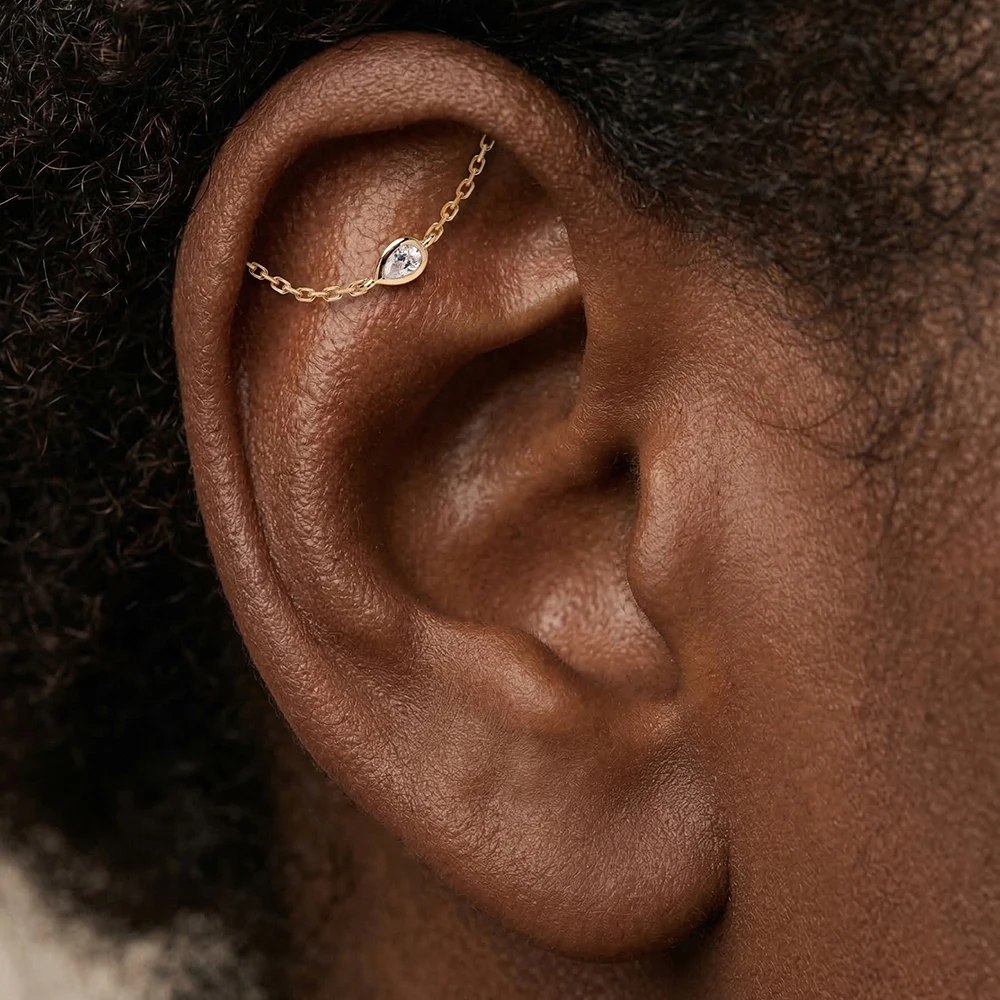Фото Серьга-цепочка CANNER 1 шт. из цельного золота 14K с кисточкой и фианитами, минималистичная, для пирсинга хеликса, трагуса, конча, подарок для женщин №2