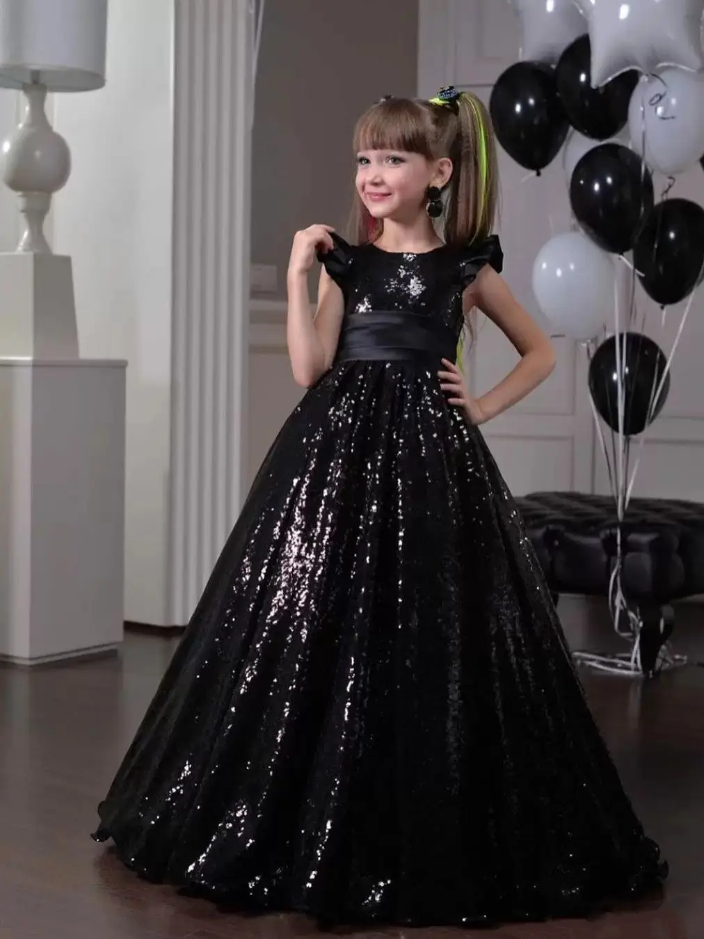 

Bling Black Flower Girl Dresses For Wedding Sequined Floor Length Bow a A Line Off The Shoulder Dress