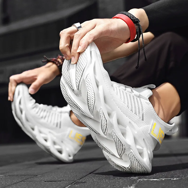 Рисунок 3 - Кроссовки мужские дышащие