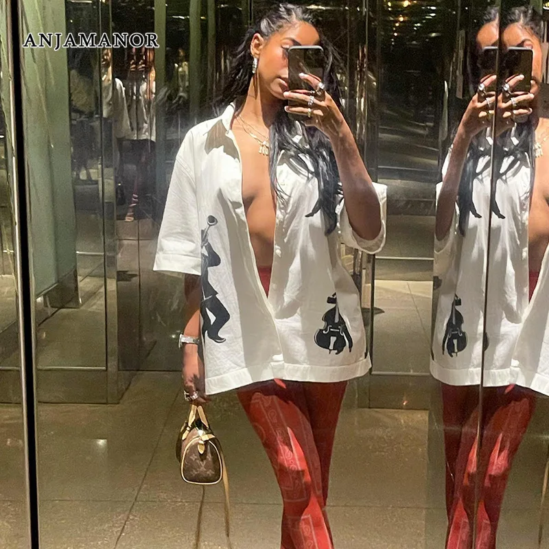 

ANJAMANOR Portrait Print White Blouses for Women Fashion 2022 Summer Tops Baggy Button Up Short Sleeve Shirts Cardigan D85-DF20