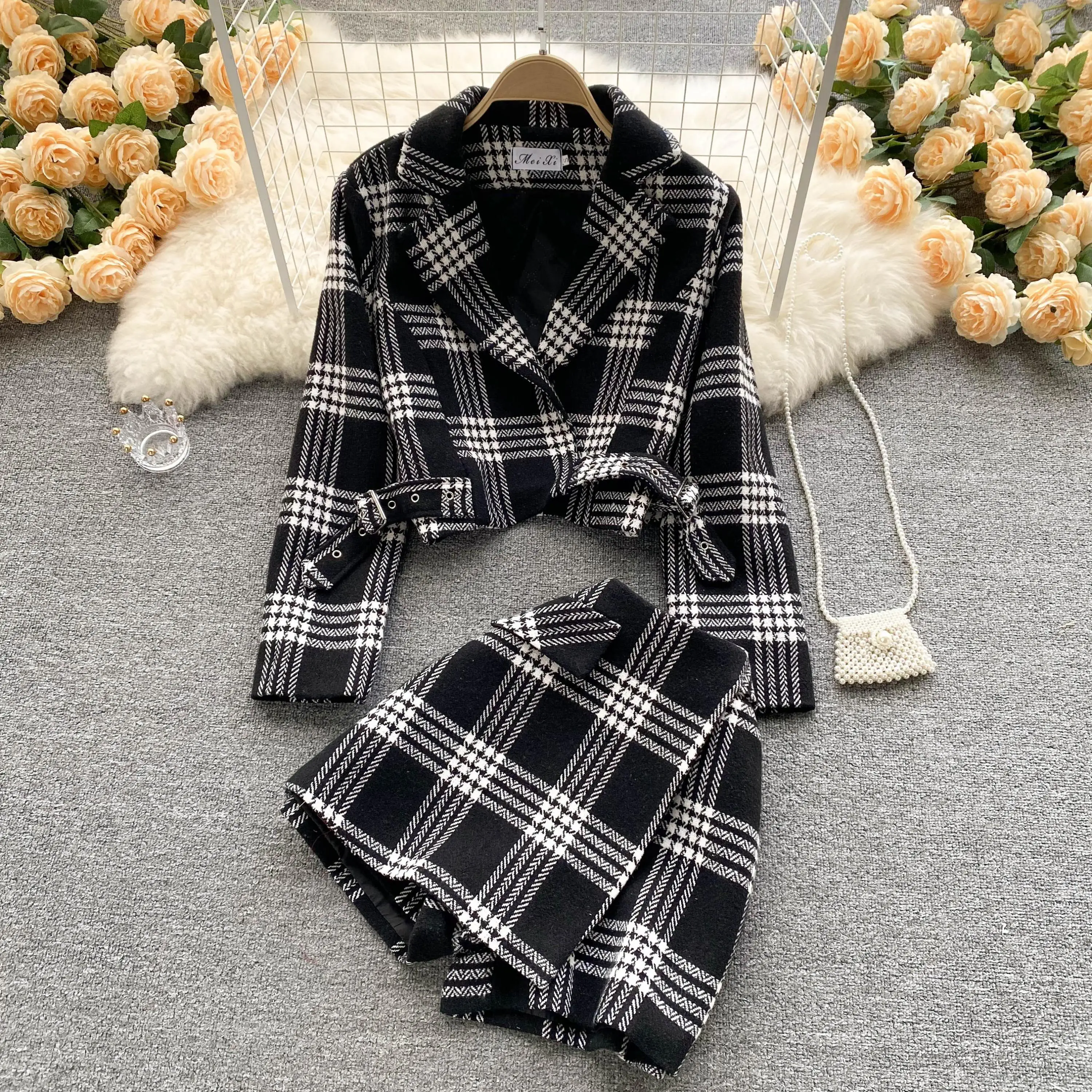 

Women Black Plaid Woolen Shorts Two Piece Set Autumn Winter Retro Short Blazer Jacket+high Waist A-line Shorts Elegant Suit 2021