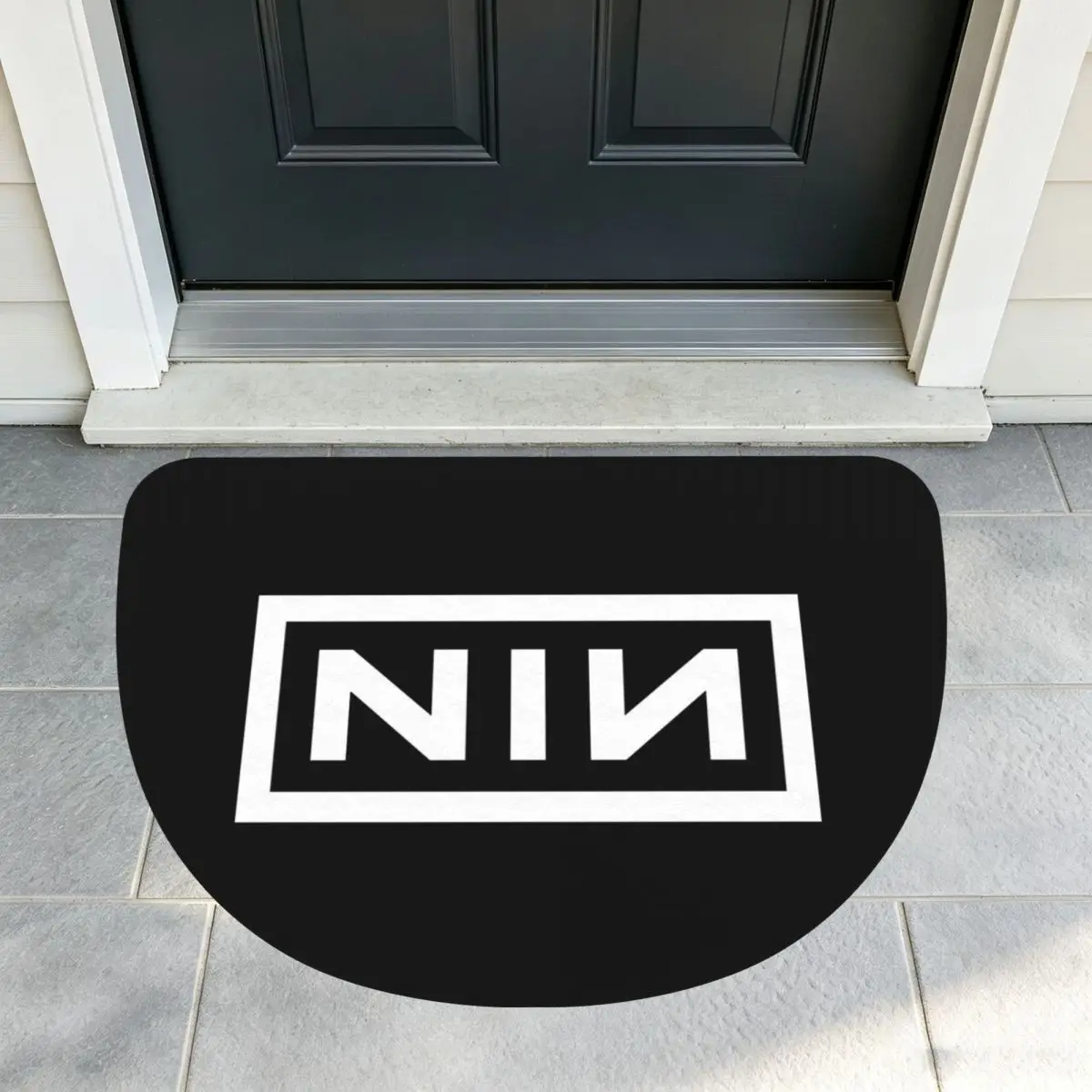Фото Коврик Nine Inch Nails с логотипом NIN, мягкий фланелевый, полукруглый, нескользящий, впитывающий, для ванной комнаты и прачечной. №1