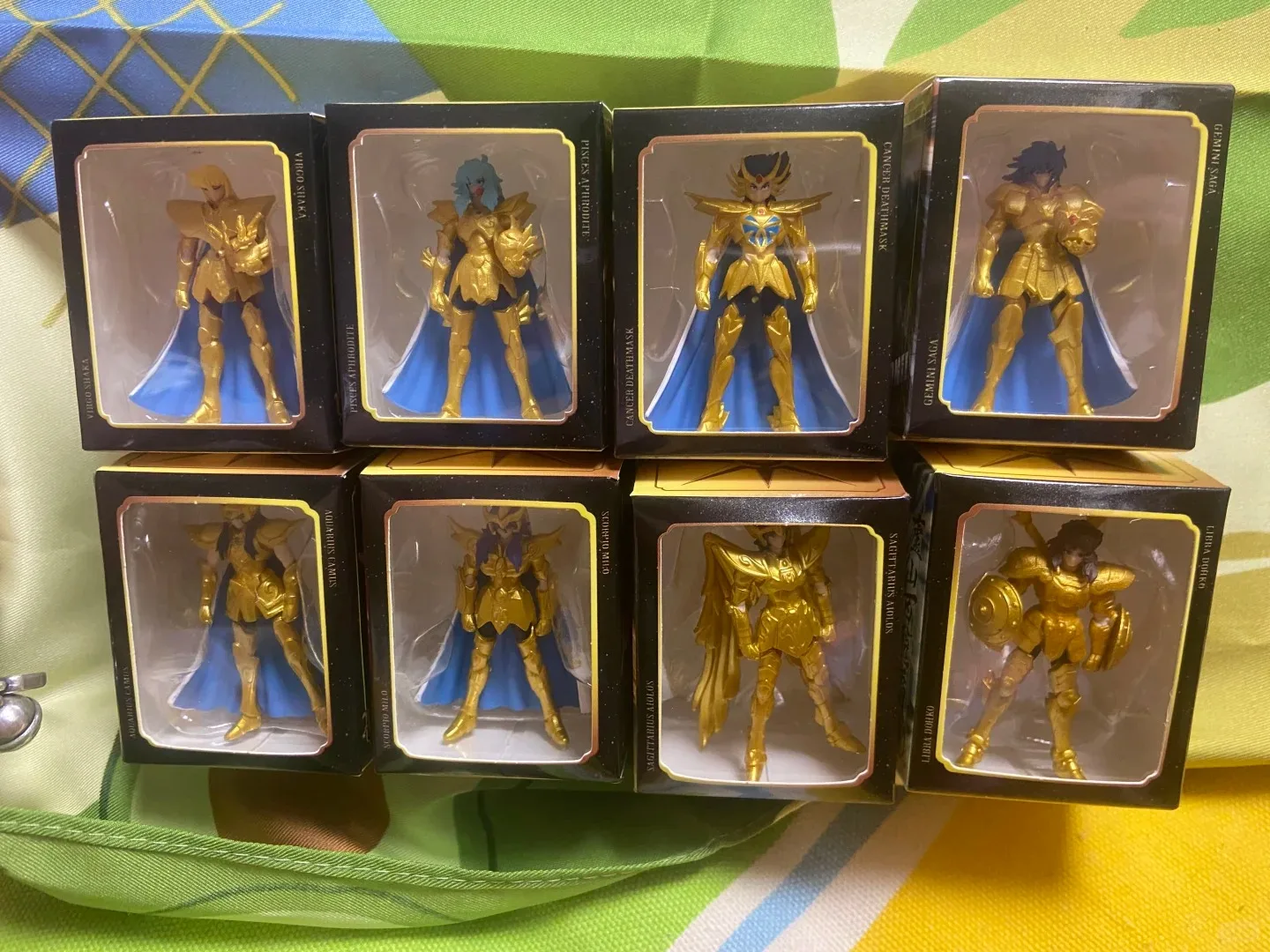 Фото Коллекционная миниатюрная фигурка Bandai Saint Seiya Saint Cloth Myth Ex 2: Золотой доспех, в коробке, гашапон для коллекционеров №5