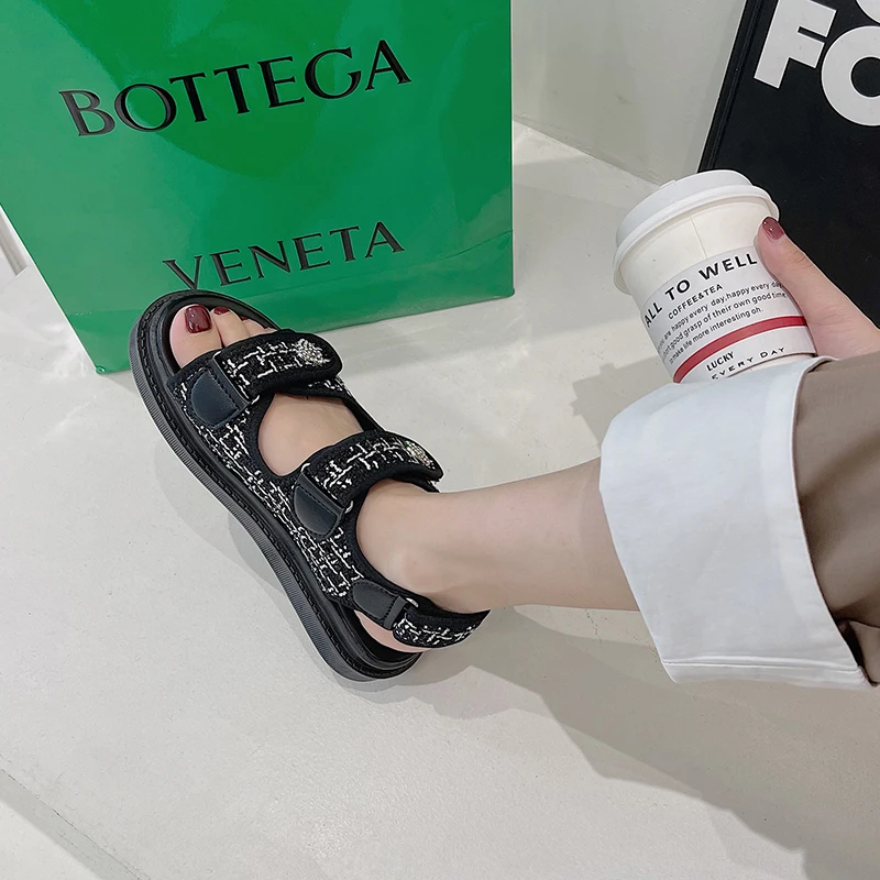 Women's Designer Brand Roman Fragrance Sandals 2023 Summer New Fashion British Wind Sewing Thread Slippers Casual Platform Shoes