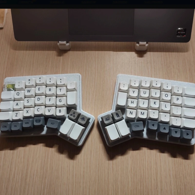 Фото Новая беспроводная механическая клавиатура Redox Ergodox с раздельным дизайном, корпус из PLA, горячая замена переключателей, поддержка VIAL, 2.4G, эргономичная клавиатура Ergo №1