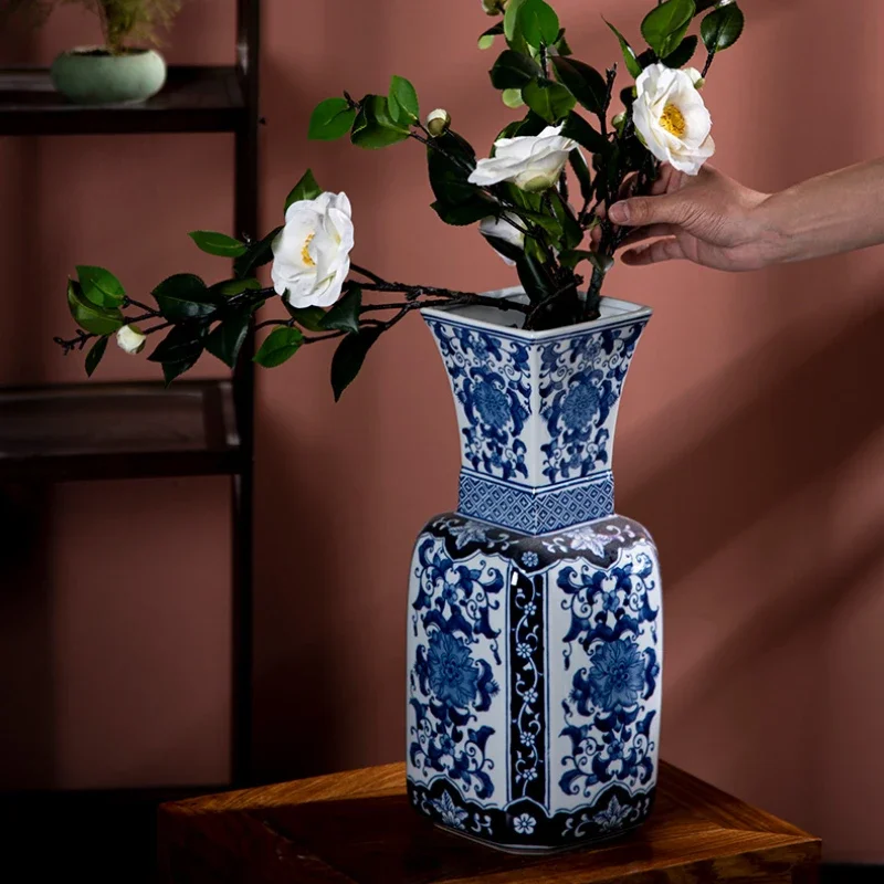 Классическая ваза для цветов сине-белые керамические украшения рукоделия