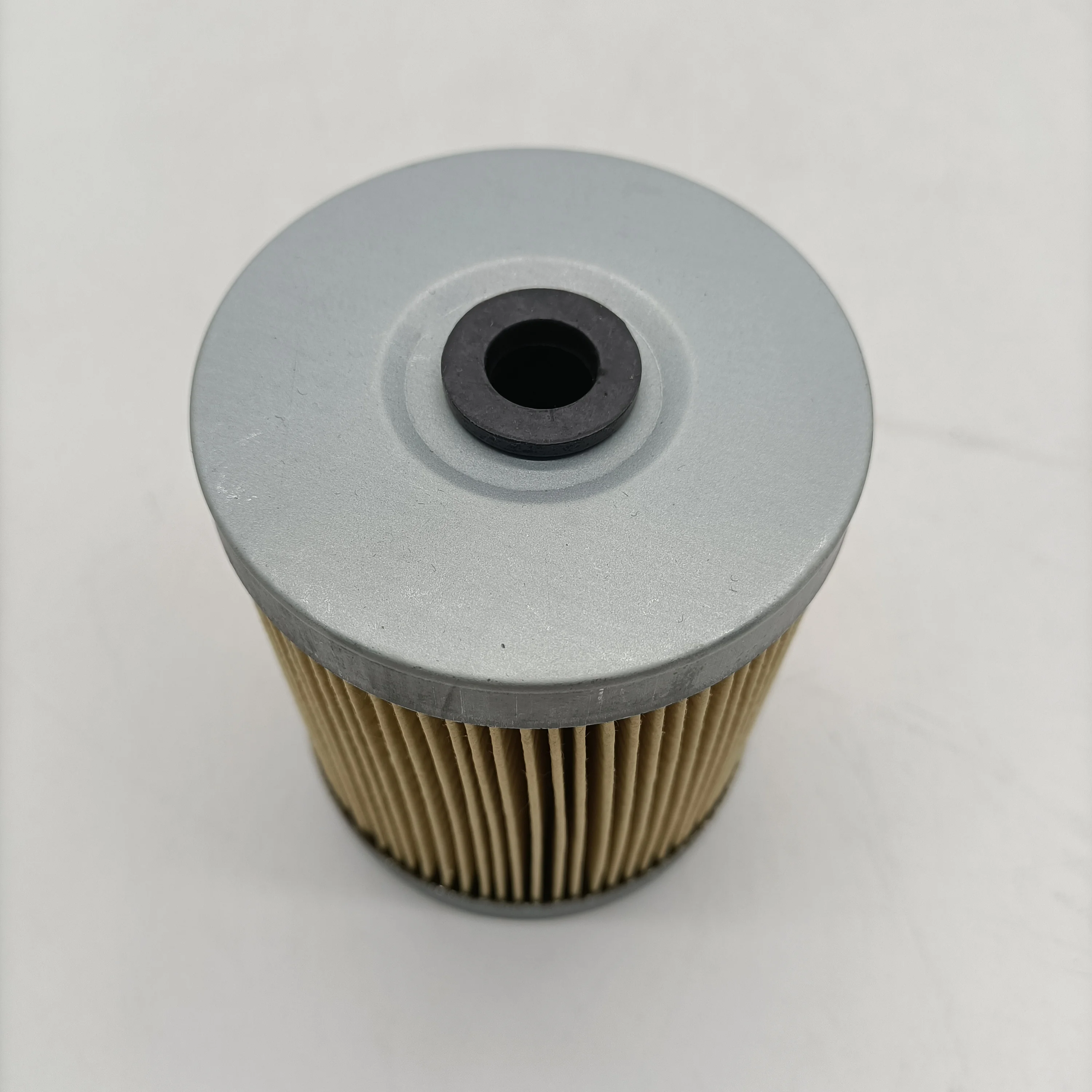 Элемент топливного фильтра Φ P550056 4694906 FF5070 совместимый с Komatsu PC50 PC55 |