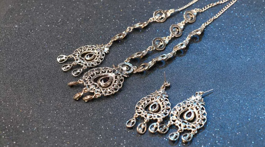 Винтажное индийское ожерелье и серьги Grier в богемном стиле с сапфиром подвеской