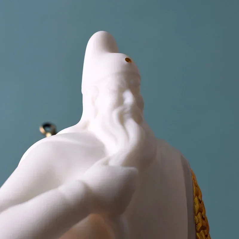 Белая керамическая фигурка героя мультфильма Гуан гонг нео-традиционный